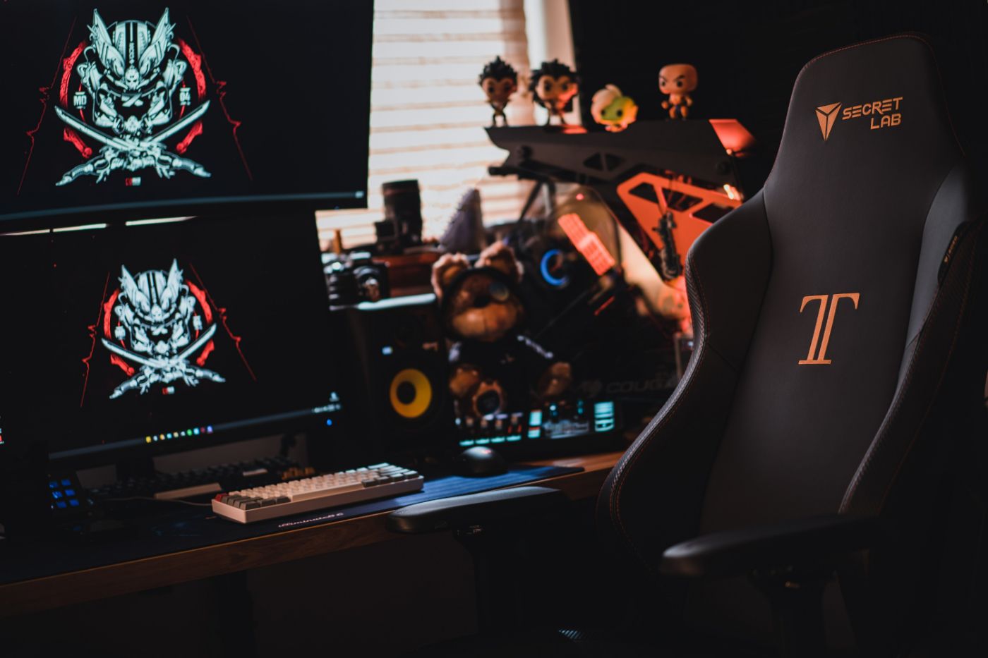 investering Wees tevreden Snoep DXRacer vs. Secretlab: Which Brand Really Stands Out? - SitWorkPlay